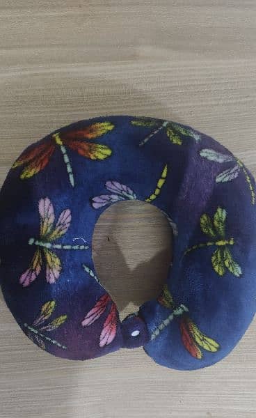 Neck Travelling Pillow 1