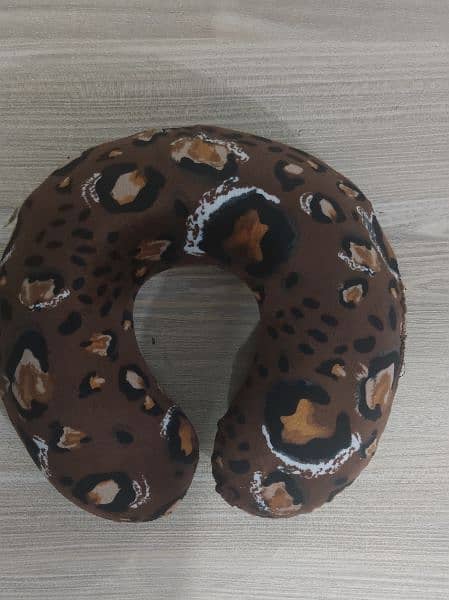 Neck Travelling Pillow 3