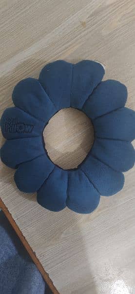 Neck Travelling Pillow 12