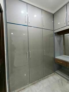 پیلنگ اور لکڑی کا کام کروانے کے لیے رابط کرے 03313470099
