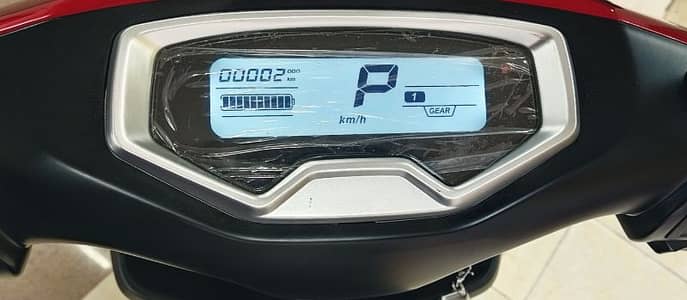 Brand New Metro T9 Electric Scooter/Scooty EV E-bike Electric Bike 3