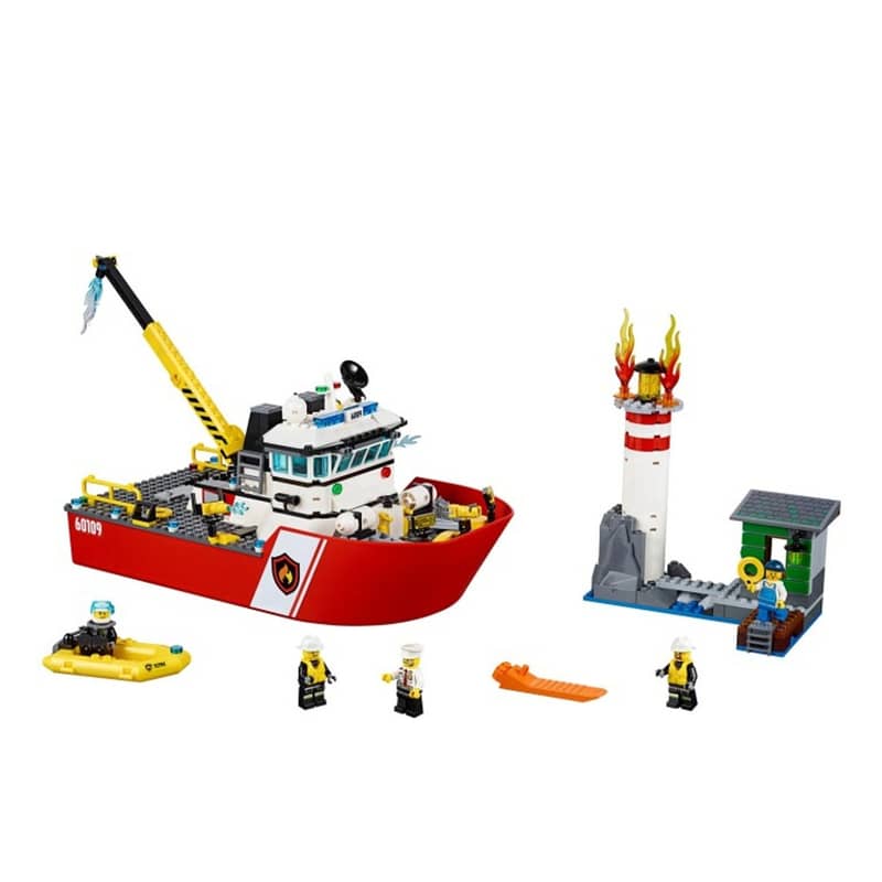 Lego (Fire Boat) 1