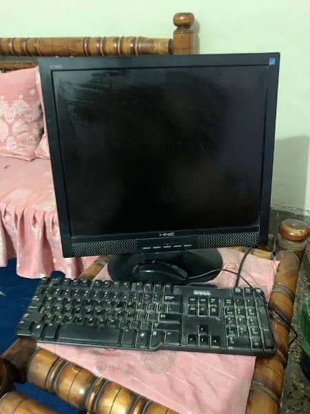 computer for sale. 1