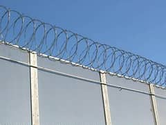 install chain link fence razor wire barbed wire security mesh  jali