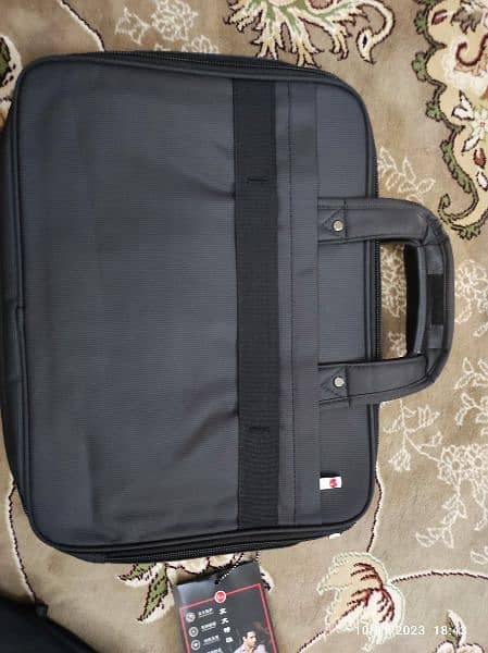 Selling Laptop Bags, 9