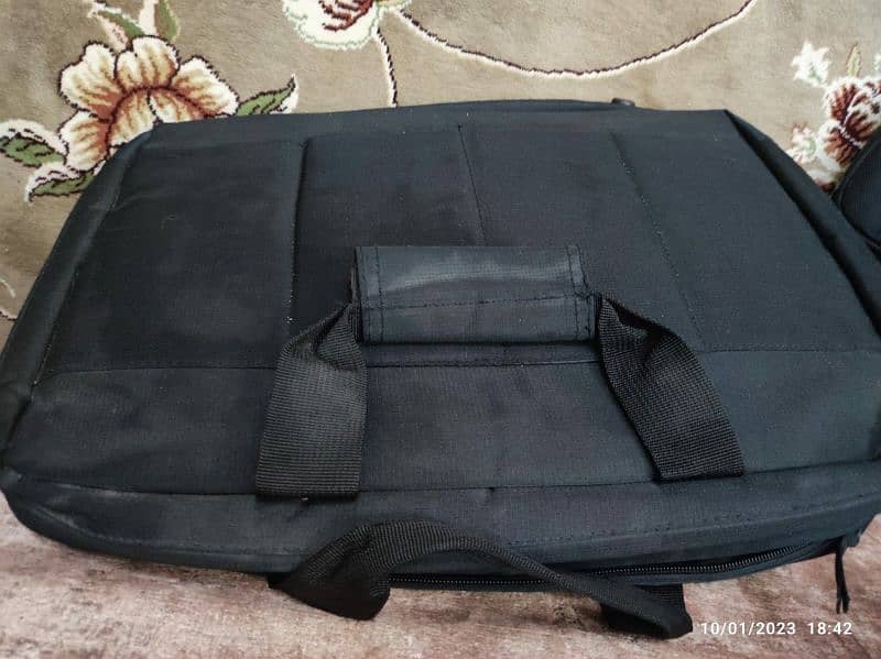 Selling Laptop Bags, 10