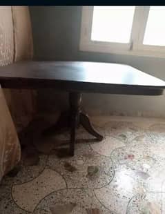 square dinning table