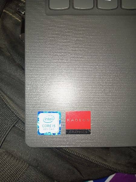 Lenovo V130-151KB 1