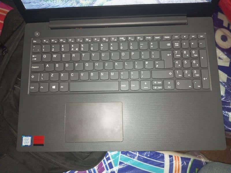 Lenovo V130-151KB 2