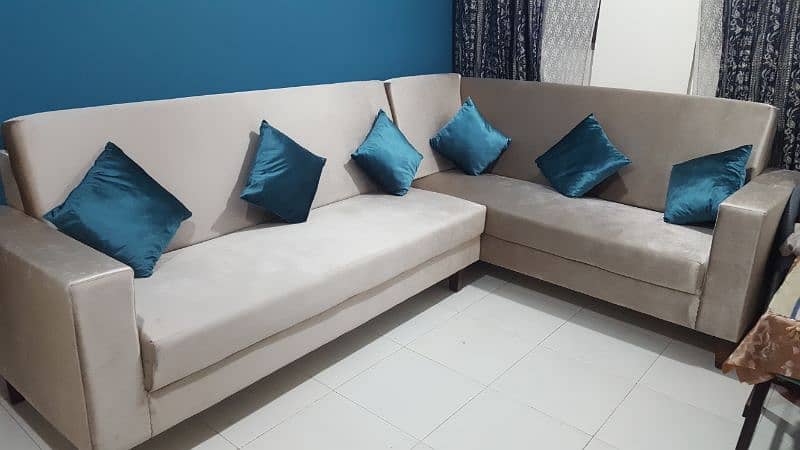 New L shape 6 seater sofa with 6 cushions for sale 1