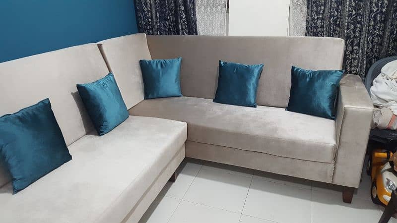 New L shape 6 seater sofa with 6 cushions for sale 5