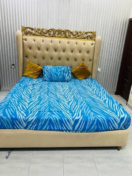 Heavy Solid bed for sale Crown bed 1