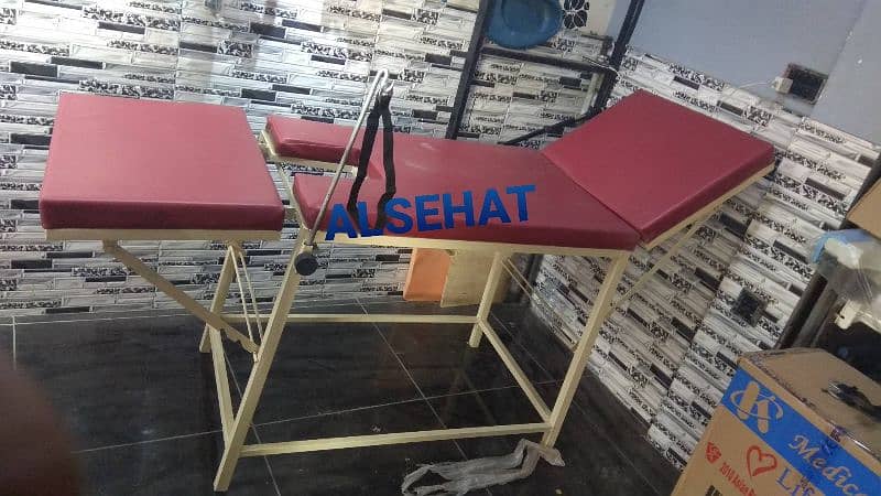 delivery couch dnc table with rod & belts. lithatomic poles optional 0