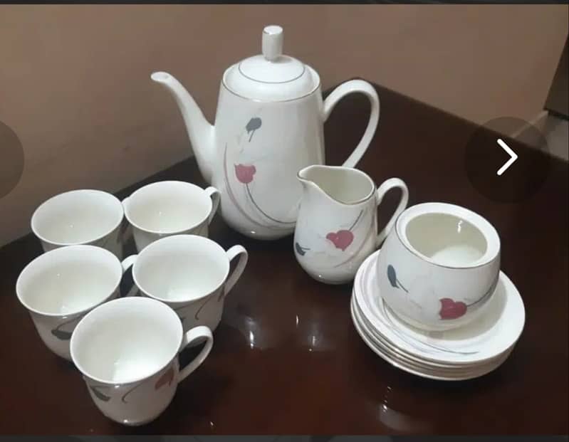 Tea set and half dinner set Made by ROYAL OF JAPAN 3