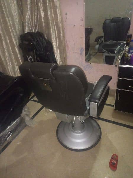 quantity two salon chair for 26000 1