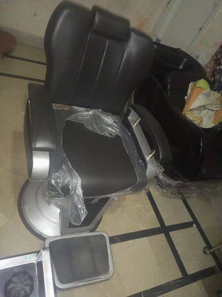 quantity two salon chair for 26000 2