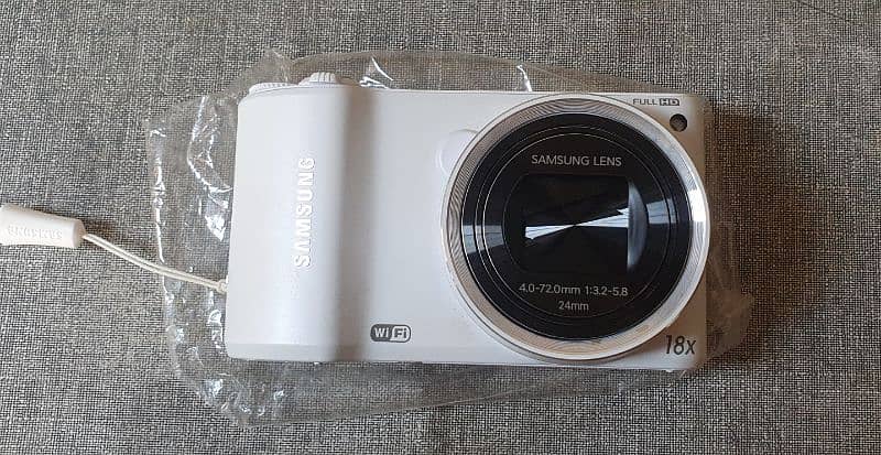 Samsung Camera WB250F 1