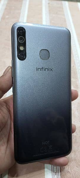 infinix hot 8 4gb/64gb excellent condition 1