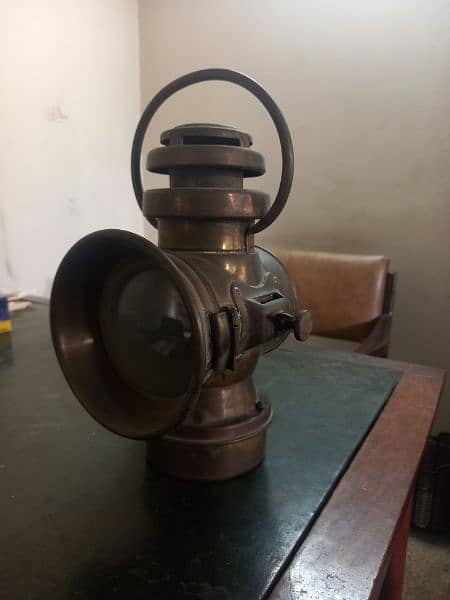 Vintage Car Side Lamp 0