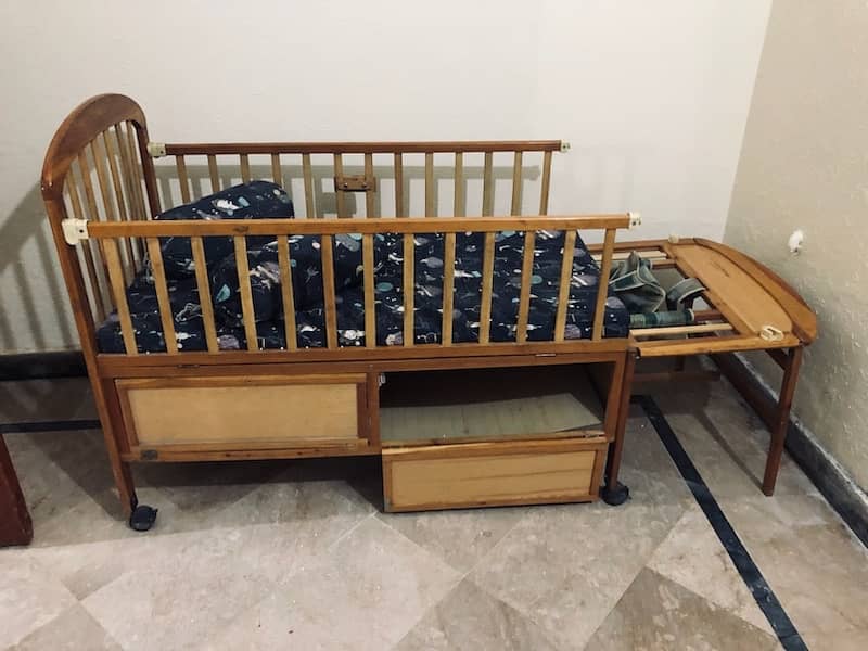 Convertable wooden baby bed moveable 3