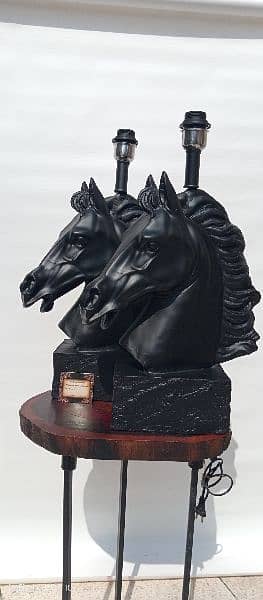 Horse  lamp black 0