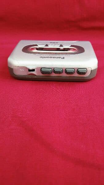 vintage sony walkman Old is gold 7