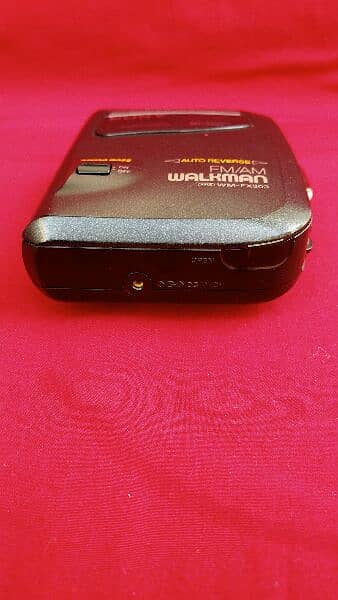 vintage sony walkman Old is gold 10