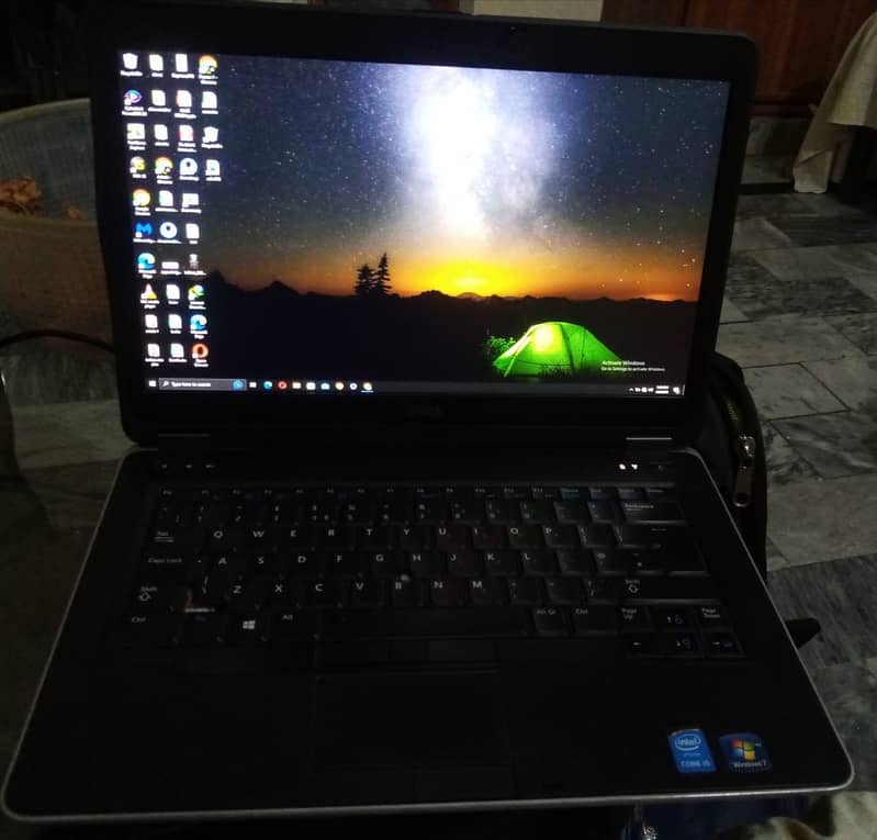 Dell LATTITUDE E6640 i5 4th gen 1