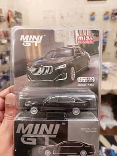 BMW 750Li - MiniGT - 1:64