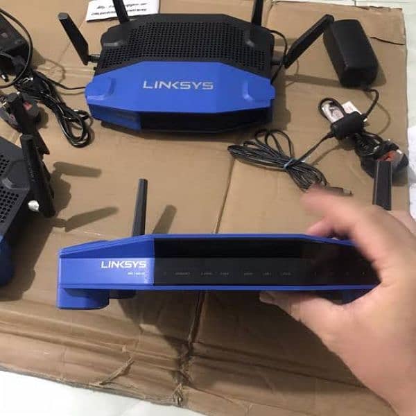 Linksys wrt Ac1900 4-Antana Gigabyte Gaming  wifi Router 3