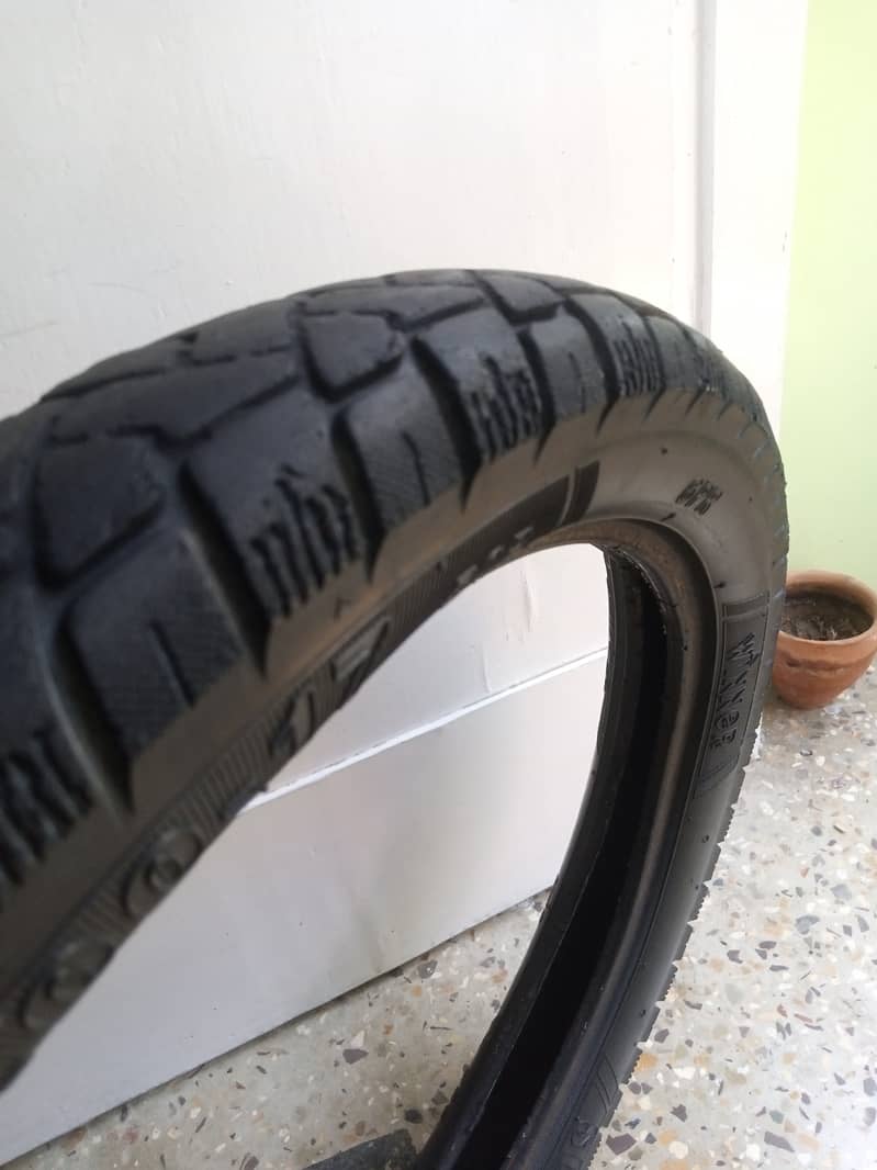 125 tyre 0