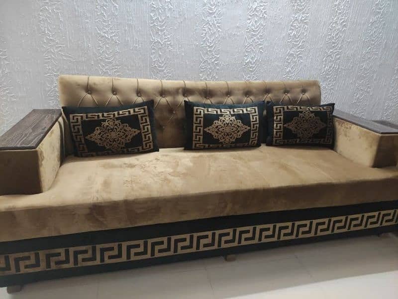 5 Seater Sofa Set 0