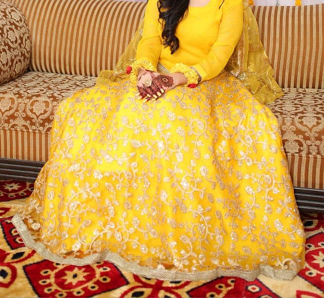 Mehndi & Mayun Dresses - Ansab Jahangir Latest Wedding Formal & Bridal  Dresses (10) - StylesGap.com
