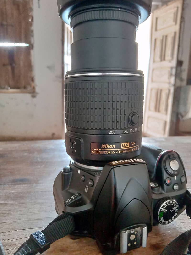 Nikkon D3300 with 55-200mm VR lens 0