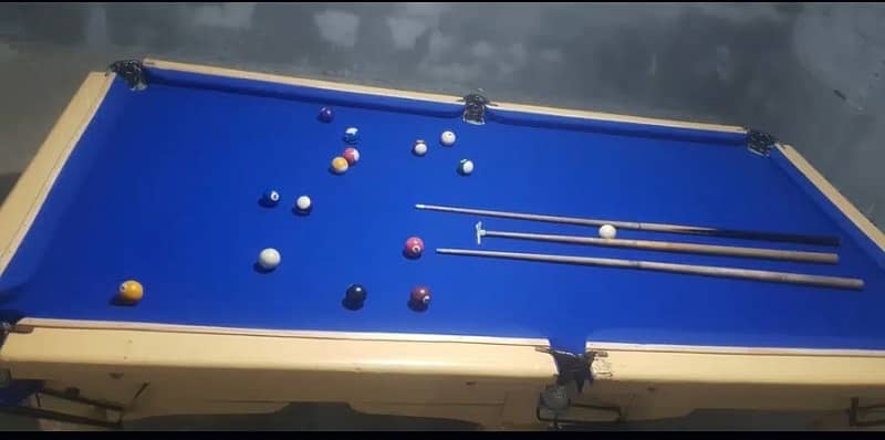 snooker billiard table for sale 5*10 urgent sale only 1 week time 0