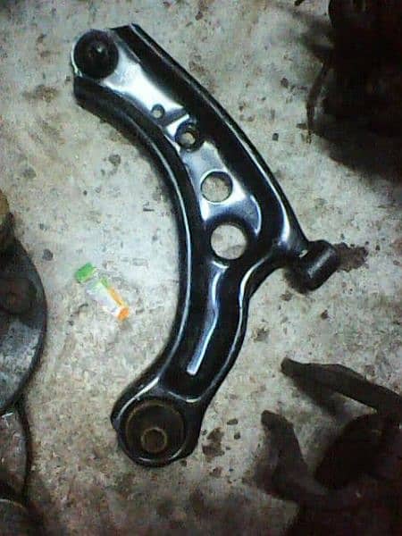 Toyota Yaris frand lo aram set & oll suspension parts. 0