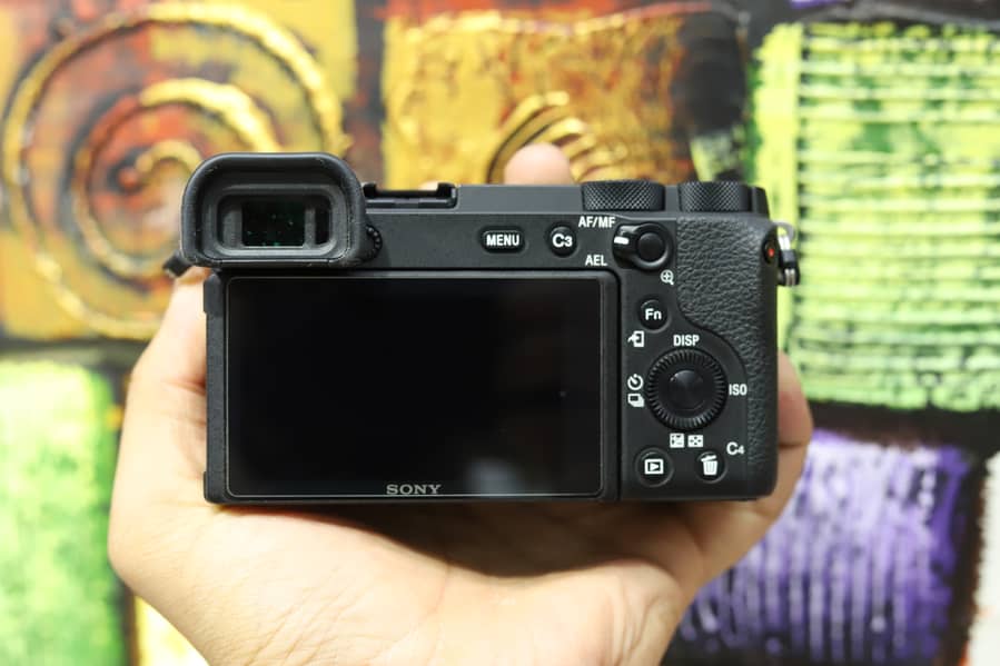 Sony a6600 Body Only in excelent condition 2