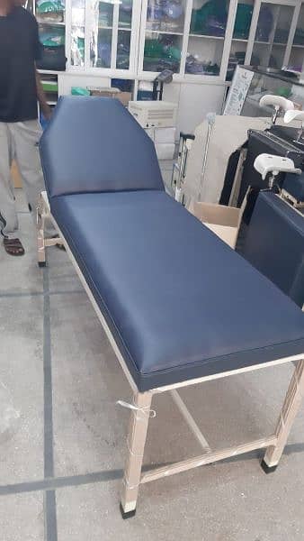 surgical furniture 12