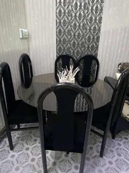 dinning table and 6 chairs 4