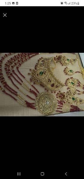 bridal lehanga and jewellary 2