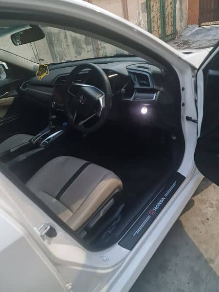 Civic ug full option Nov 2021 model for sale 3