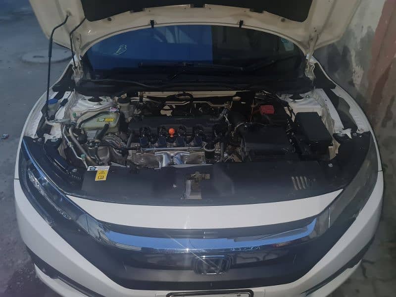 Civic ug full option Nov 2021 model for sale 6