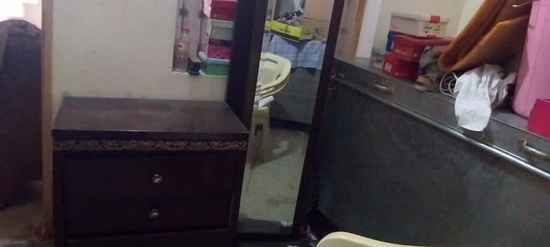 dressing table mirror 1