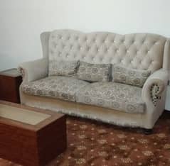 7 seater sofa almost new condition