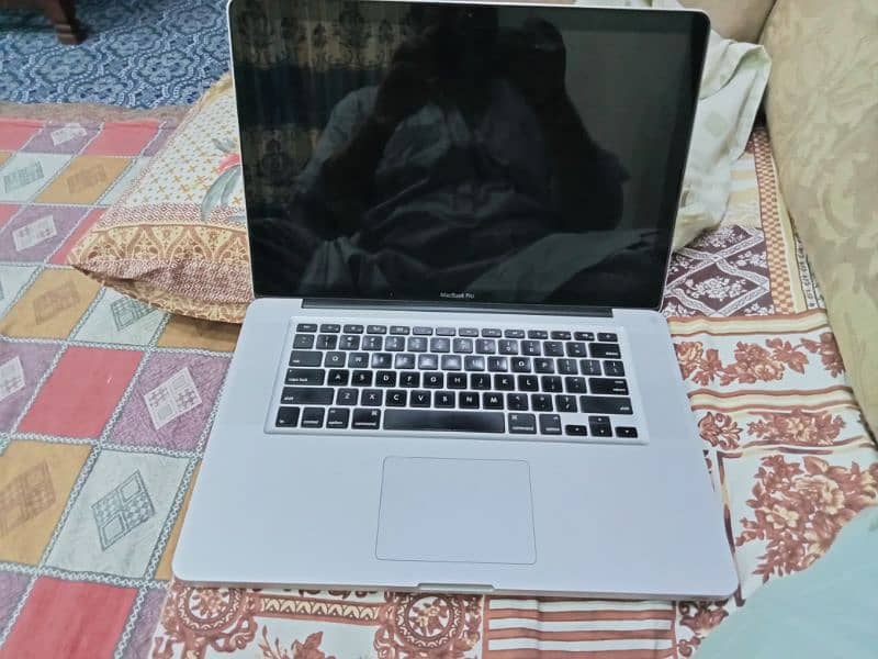 MacBook Pro Ci7 7