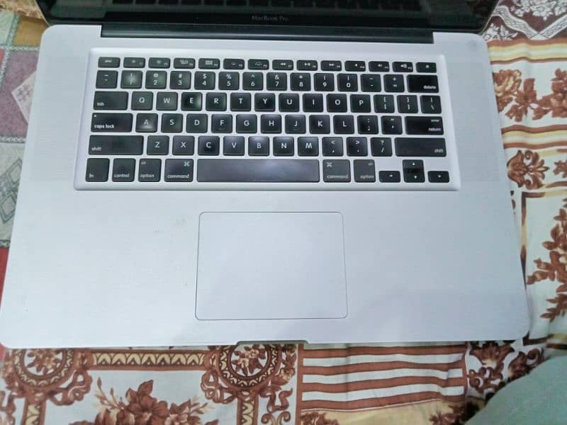 MacBook Pro Ci7 8