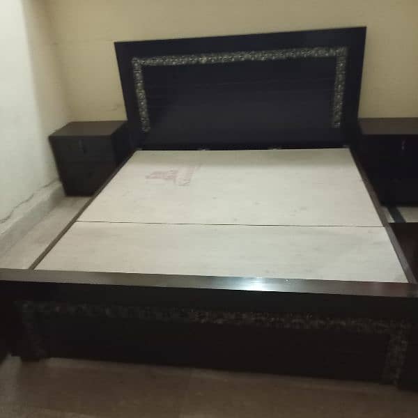 king size double bed 22500 with sed tables 30000 with dressing 48000 4