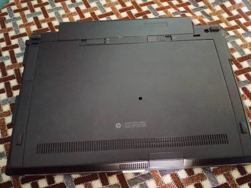 HP Elitebook 2560p Laptop i5 2nd Generation 6