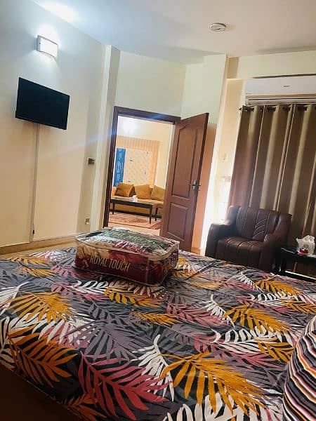 24/7 Luxurious rooms in E-11/4 Islamabad 3