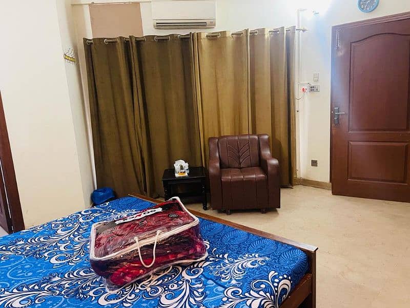 24/7 Luxurious rooms in E-11/4 Islamabad 10